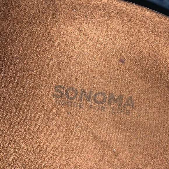 Sandals - Picture 4 of 4